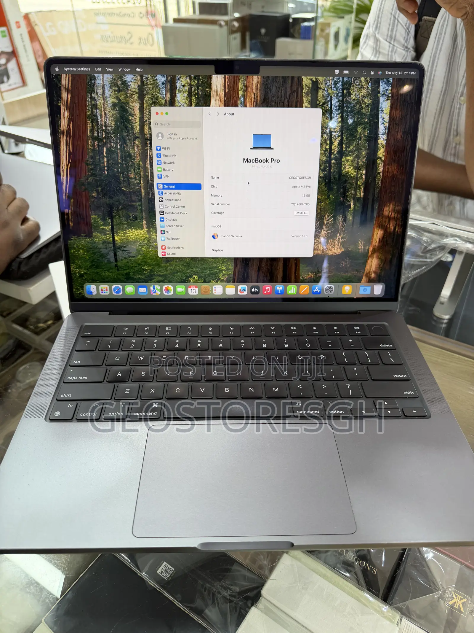 New Laptop Apple MacBook Pro 2023 M3 Pro 18GB Apple M3 Pro SSD 512GB