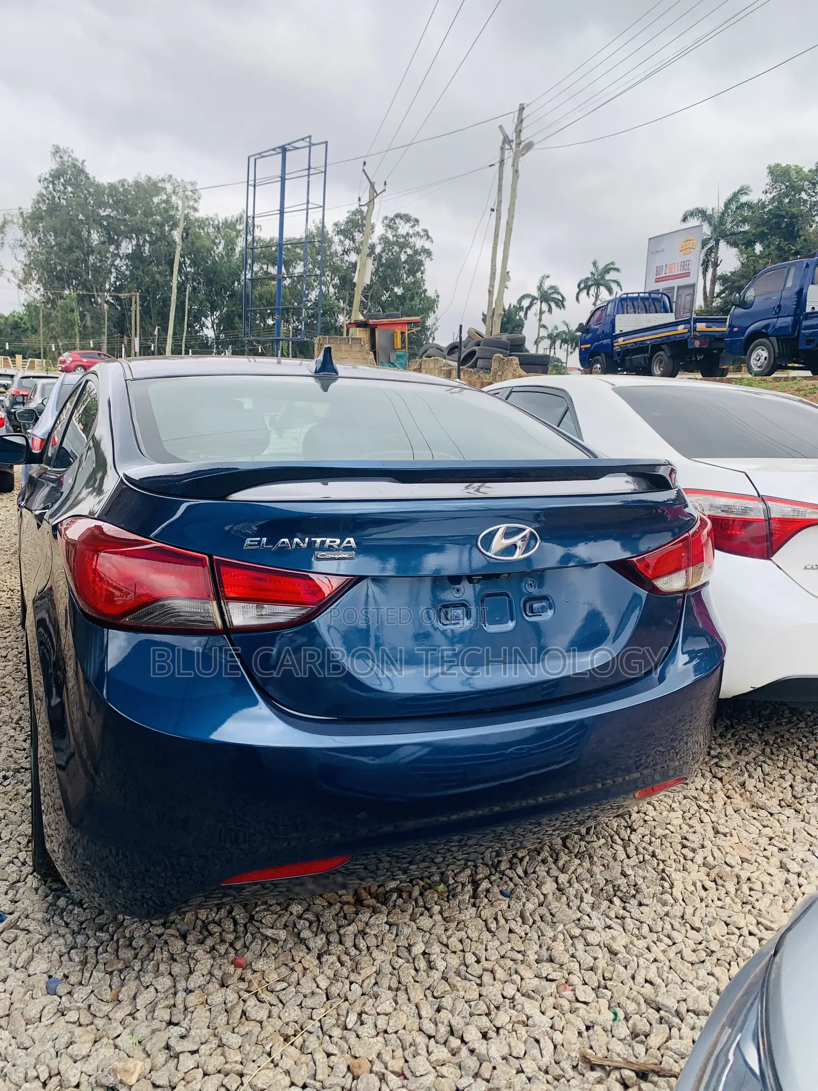Hyundai Elantra SE Sedan FWD (1.8L 4cyl 6A) 2016 Blue