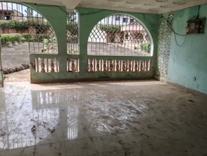 5bdrm House in Ofankor for sale
