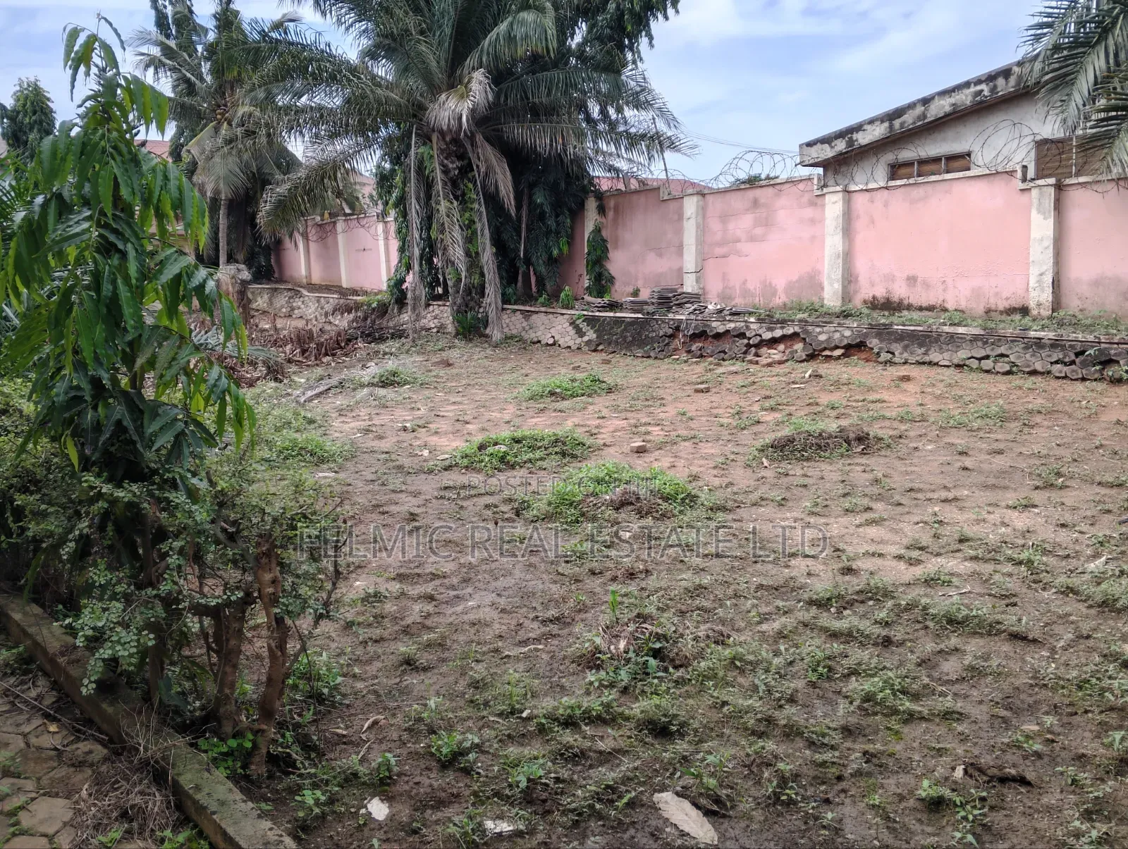 5bdrm House in Ofankor for sale