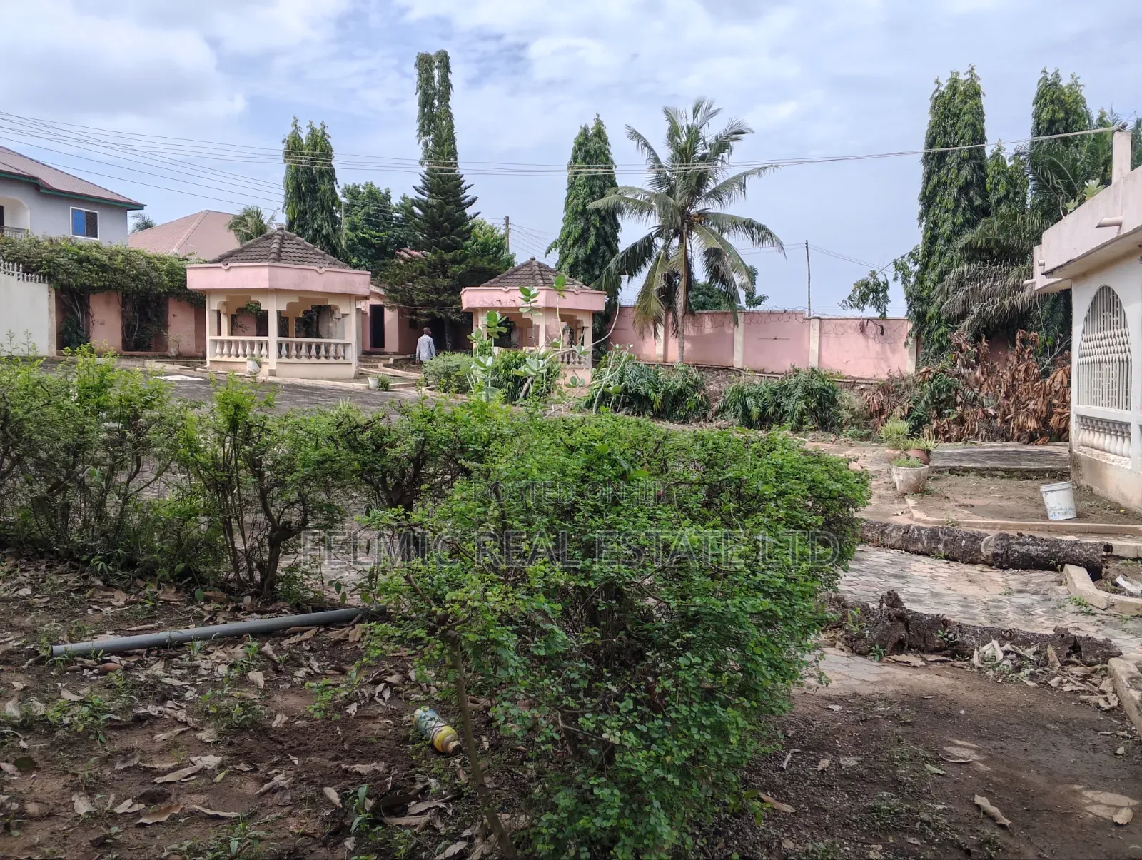5bdrm House in Ofankor for sale