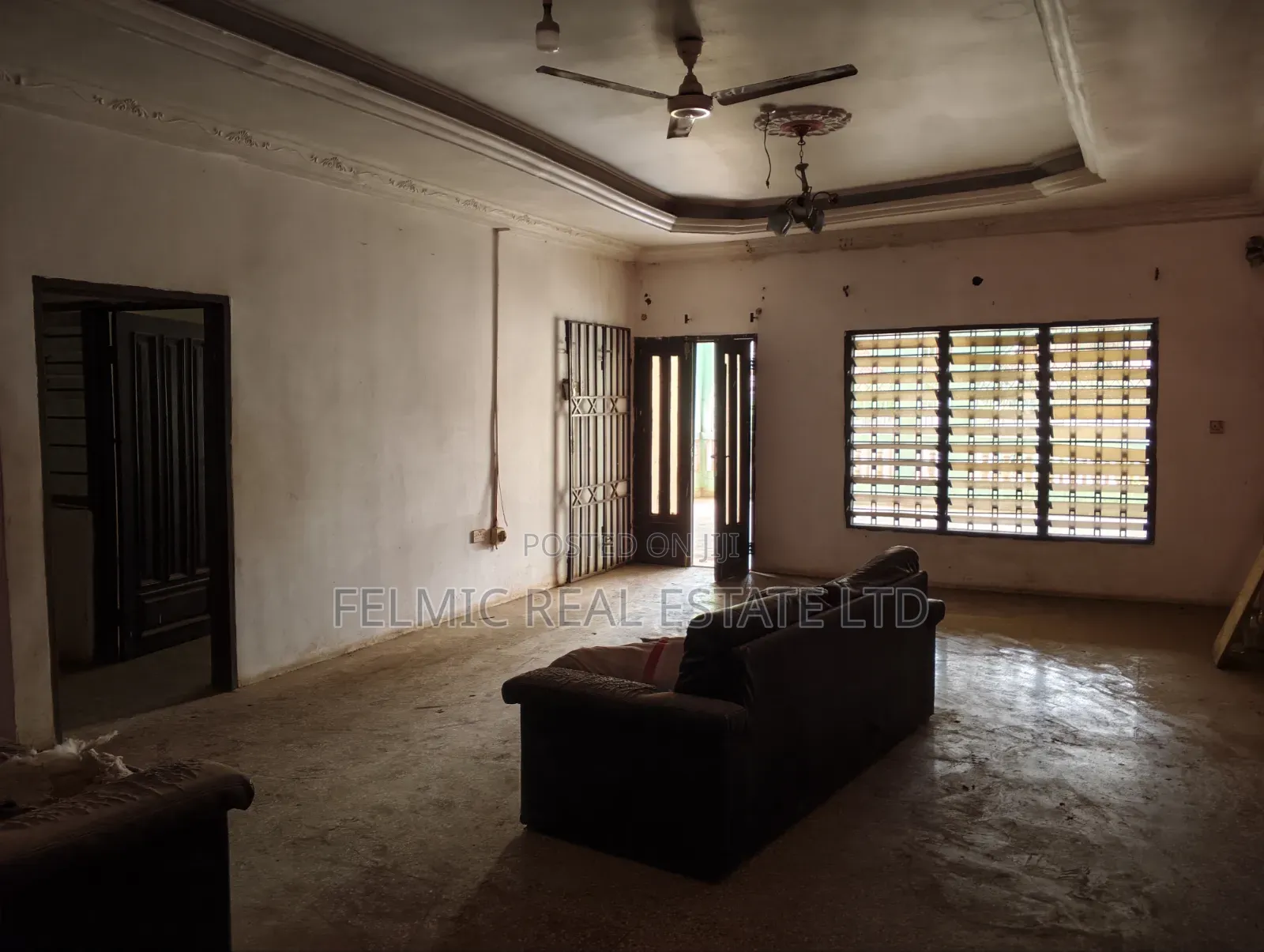5bdrm House in Ofankor for sale