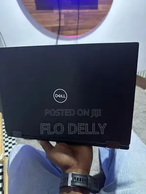 Laptop Dell Latitude 7390 16GB Intel Core i7 SSD 256GB