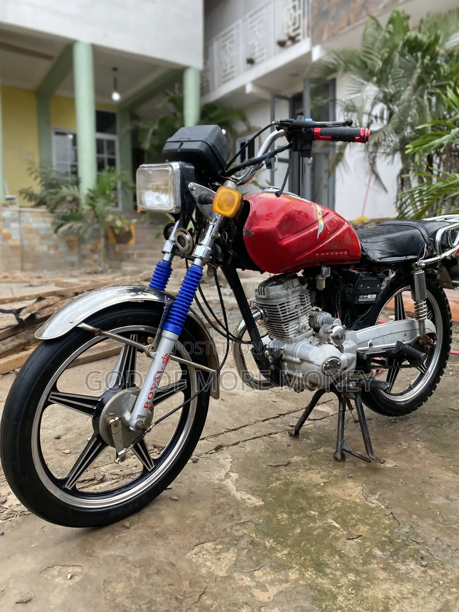 Royal RY125 2023 Red