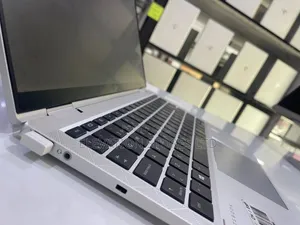 Laptop HP EliteBook 1030 16GB Intel Core 7 SSD 512GB