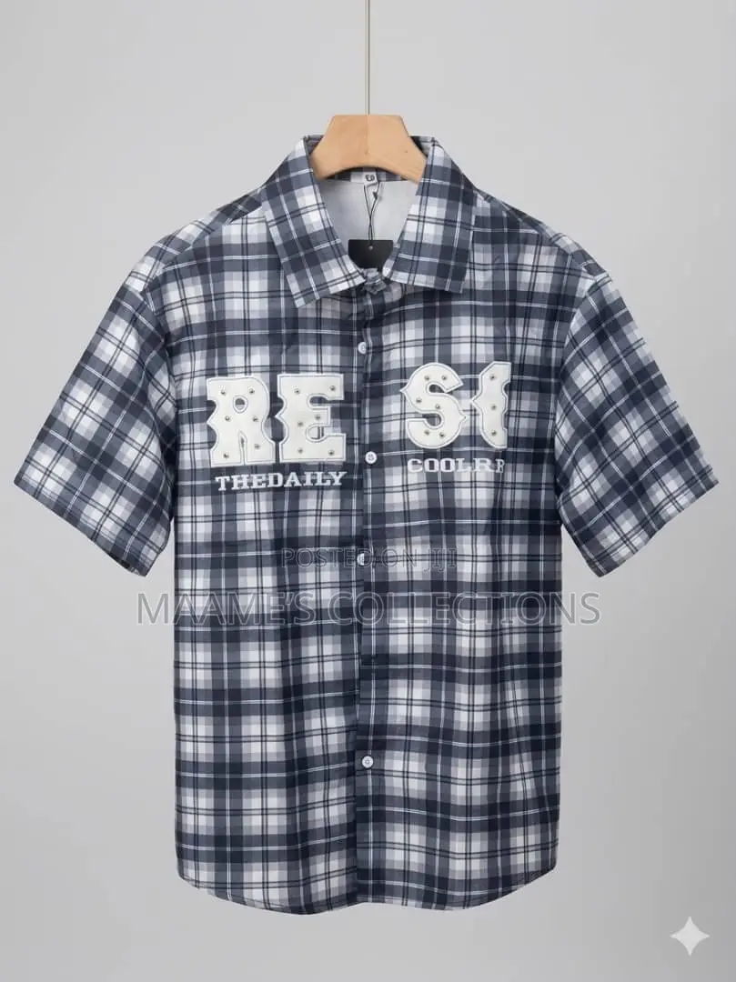 Casual Short-Sleeve Button-Down Shirt