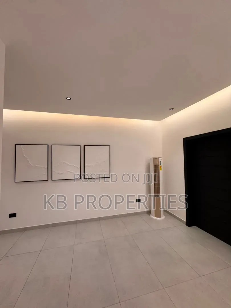 5bdrm House in Kb Properties, A&C Mall Area for sale