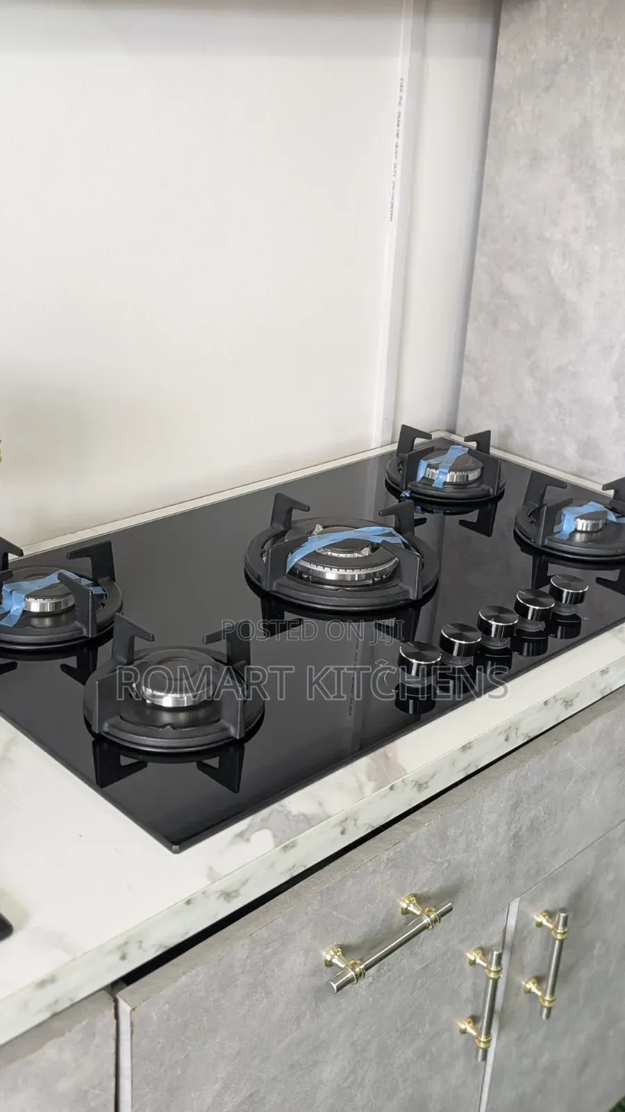 Turkish 90cm Inbuilt Glass Ceramic Hob. With Auto Ignition Switch