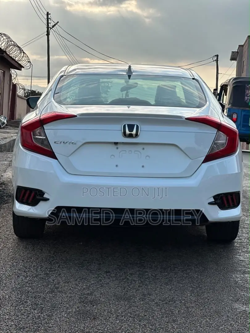 Honda Civic 2018 White