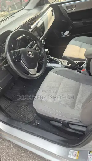 Toyota Corolla LE 4dr Sedan (1.8L 4cyl CVT) 2016 Silver