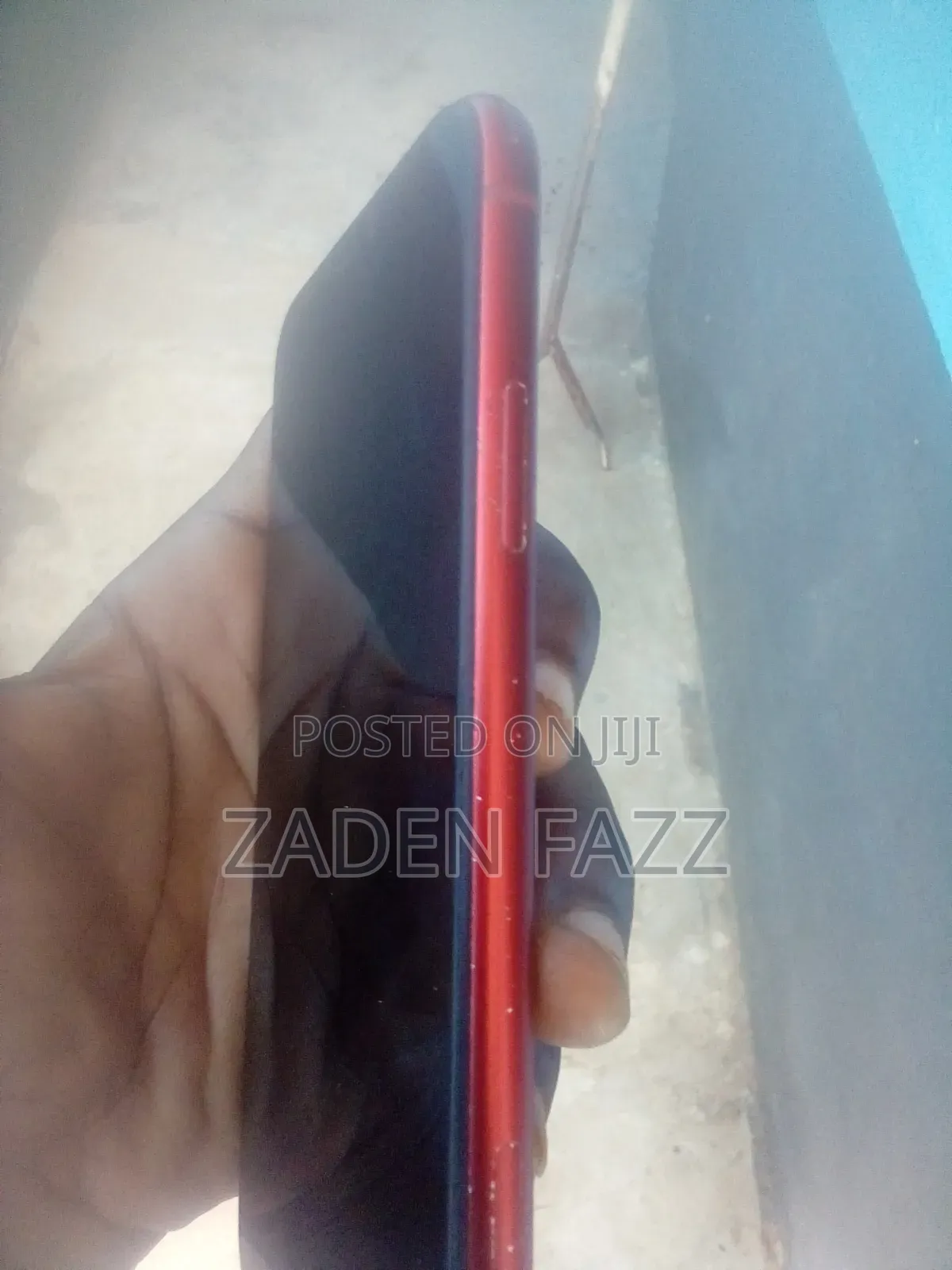 Apple iPhone XR 64 GB Red