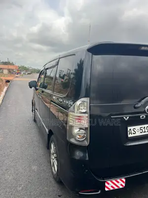 Toyota Voxy 2013 Black