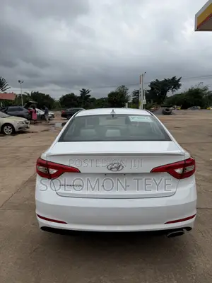 Hyundai Sonata Base Sedan FWD (2.4L 4cyl 6A) 2017 White