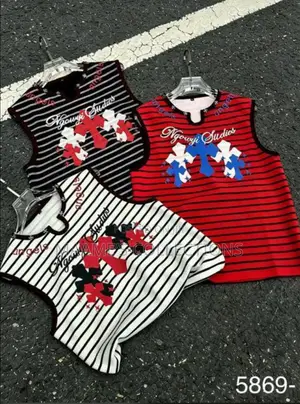 Trendy Men’s Graphic Sleeveless Tees
