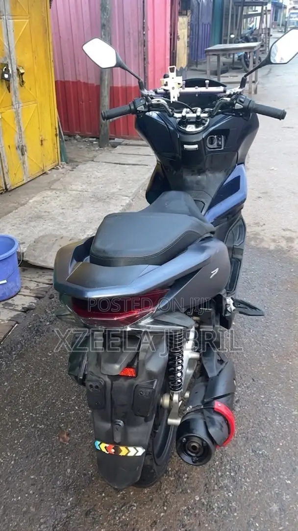Honda 2020 Blue
