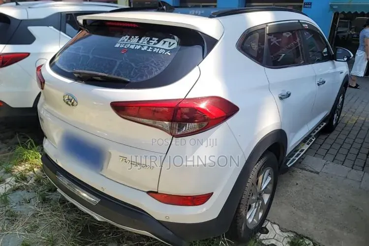 Hyundai Tucson 2018 White
