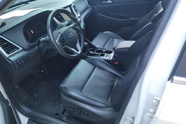 Hyundai Tucson 2018 White