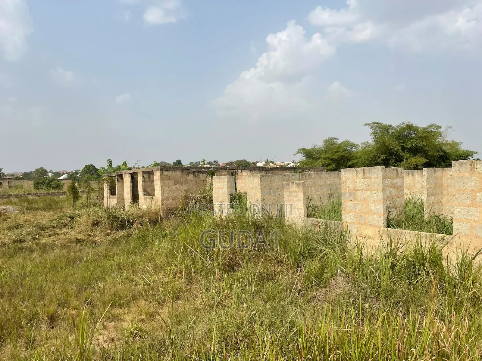 Furnished 10bdrm Mansion in Abuakwa, Kumasi Metropolitan for sale