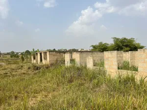 Furnished 10bdrm Mansion in Abuakwa, Kumasi Metropolitan for sale