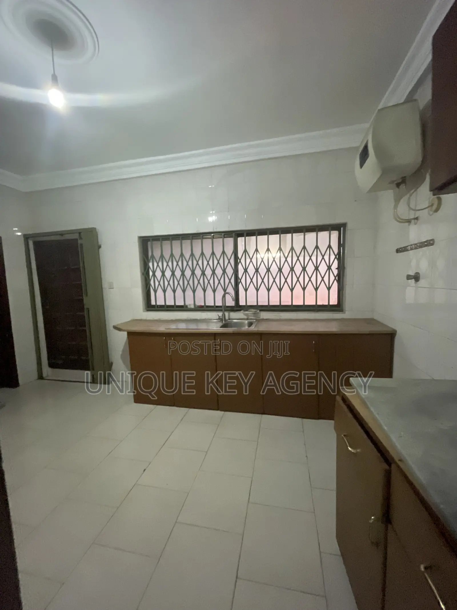 4bdrm House in Unique Key Agency, East Legon for rent