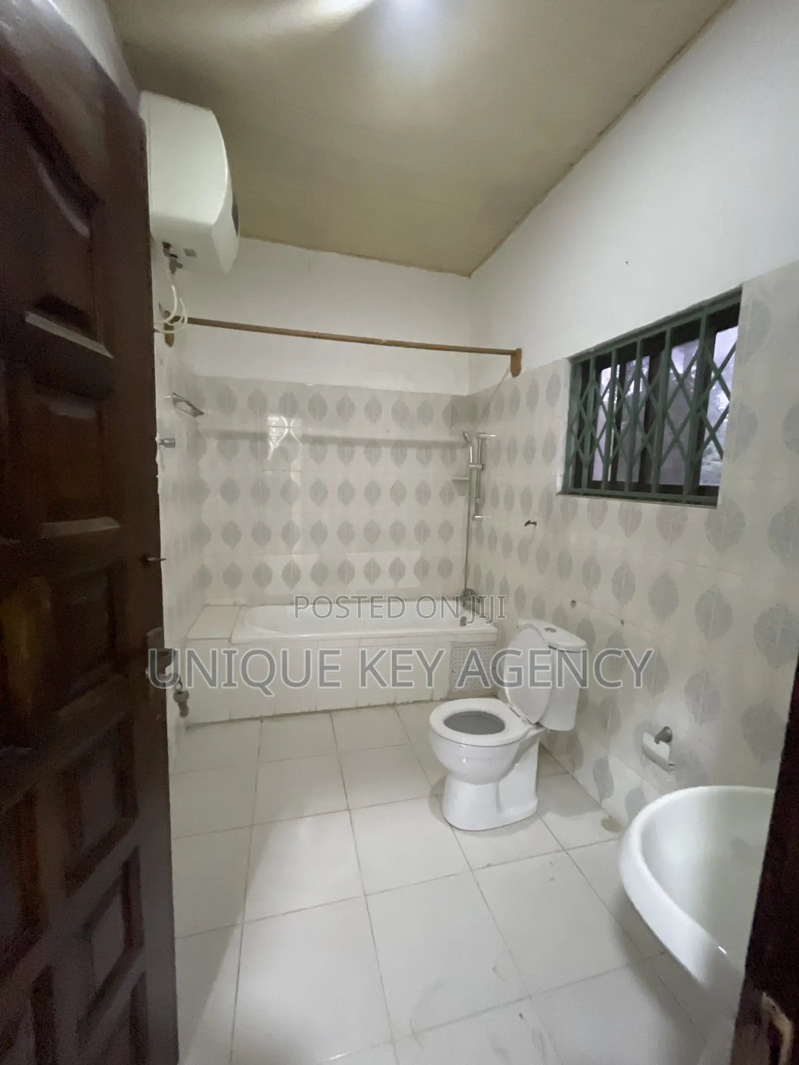 4bdrm House in Unique Key Agency, East Legon for rent