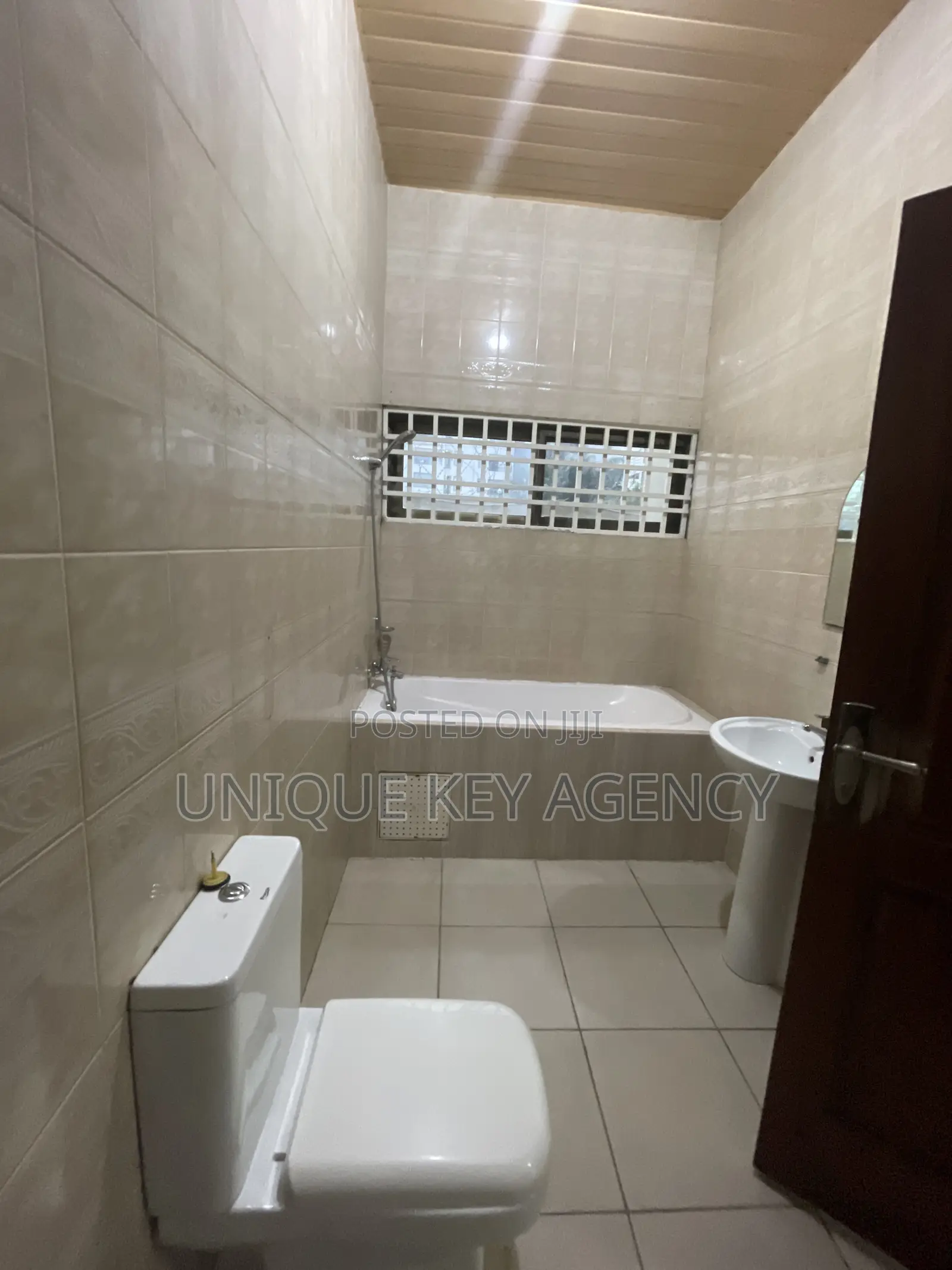4bdrm House in Unique Key Agency, East Legon for rent