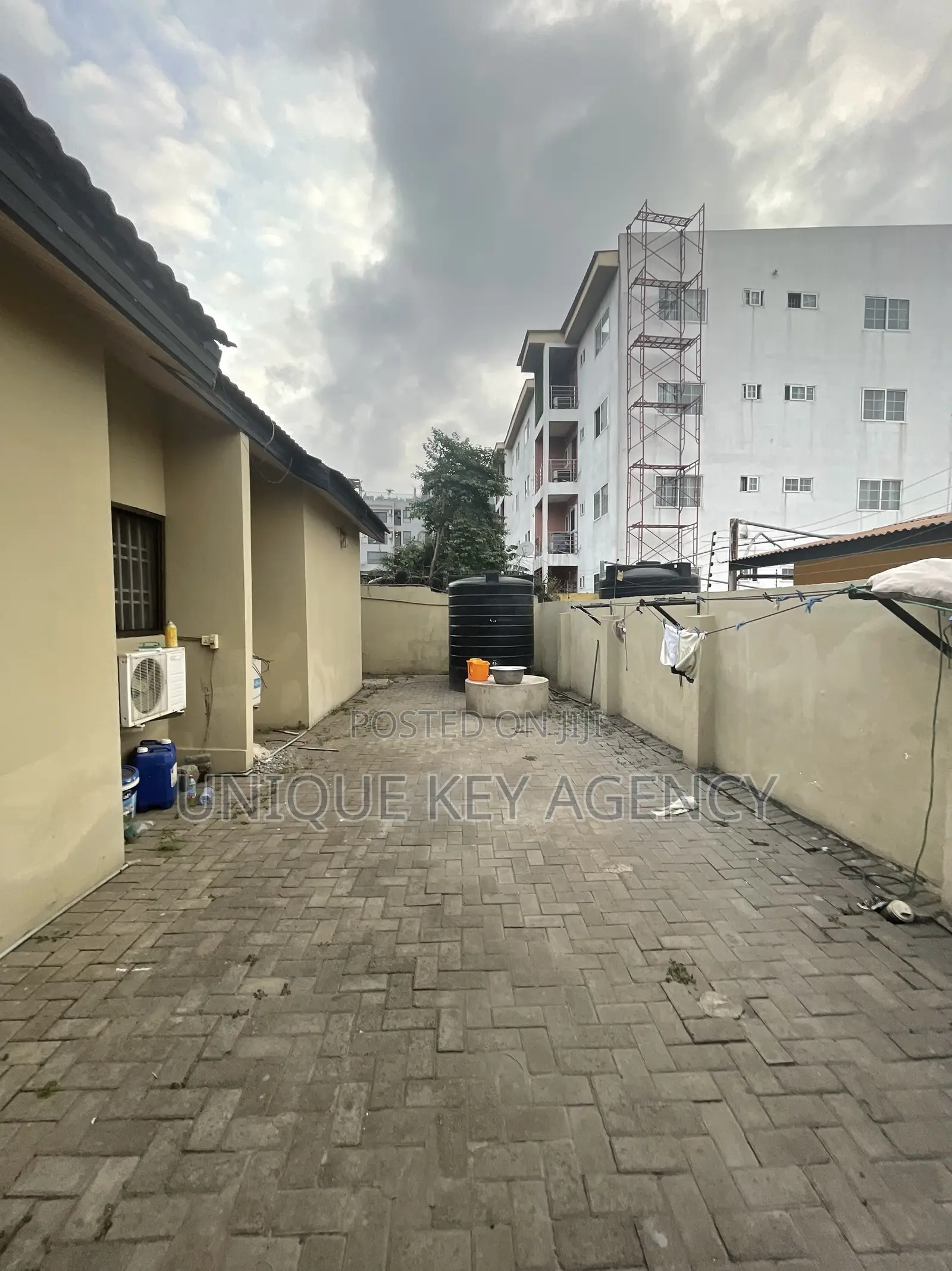 4bdrm House in Unique Key Agency, East Legon for rent