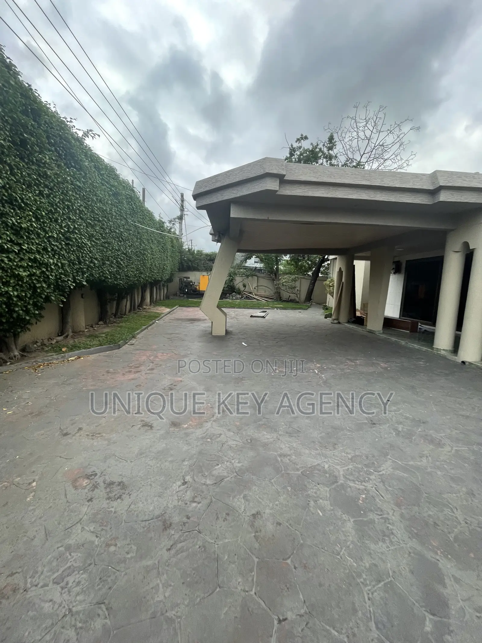 4bdrm House in Unique Key Agency, East Legon for rent