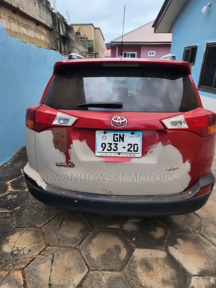 Toyota RAV4 2015 Red