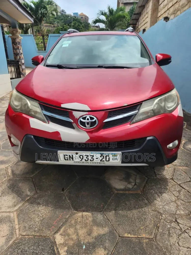 Toyota RAV4 2015 Red