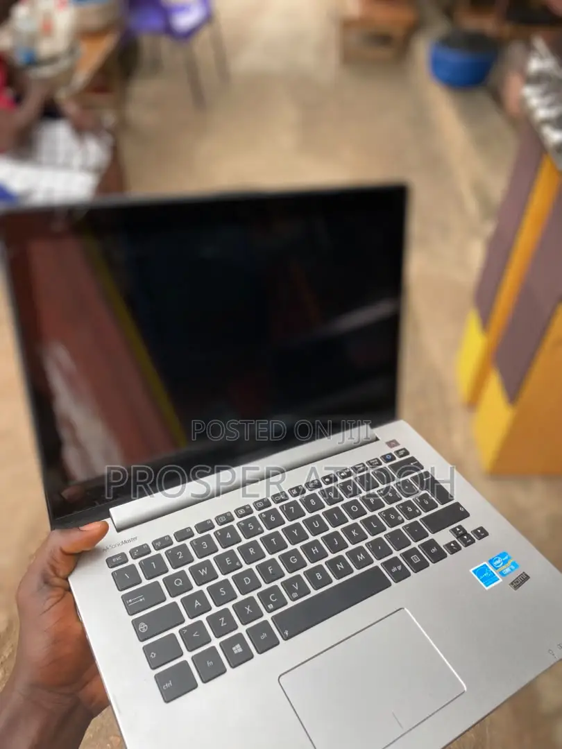 Laptop Asus VivoBook S500CA 8GB Intel Core i5 HDD 500GB