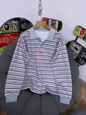 Men’s Long-Sleeve Polo Sweatshirt