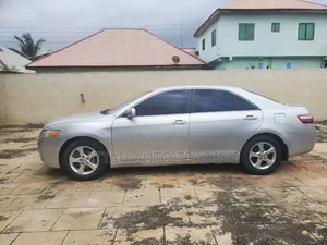 Toyota Camry 2011 Silver