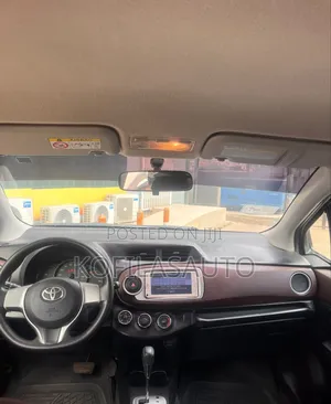 Toyota Vitz 2013 White