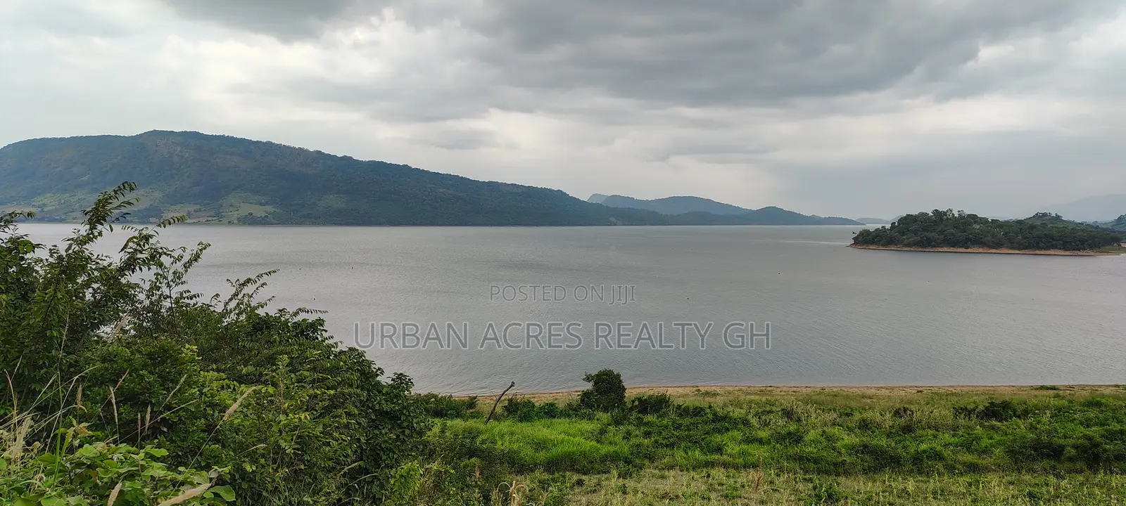 Volta Region, (DAYI DISTRICT) _ 1 Acre Riverfront Land