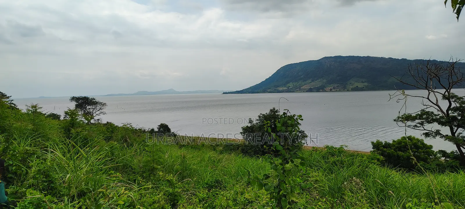 Volta Region, (DAYI DISTRICT) _ 1 Acre Riverfront Land