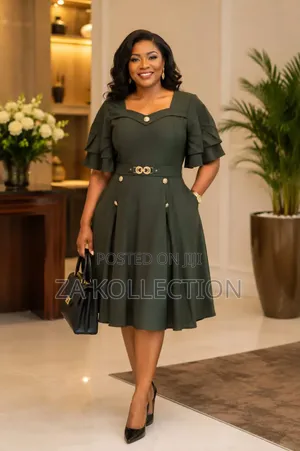 Women's Fashionable Pleated Flare Dress.