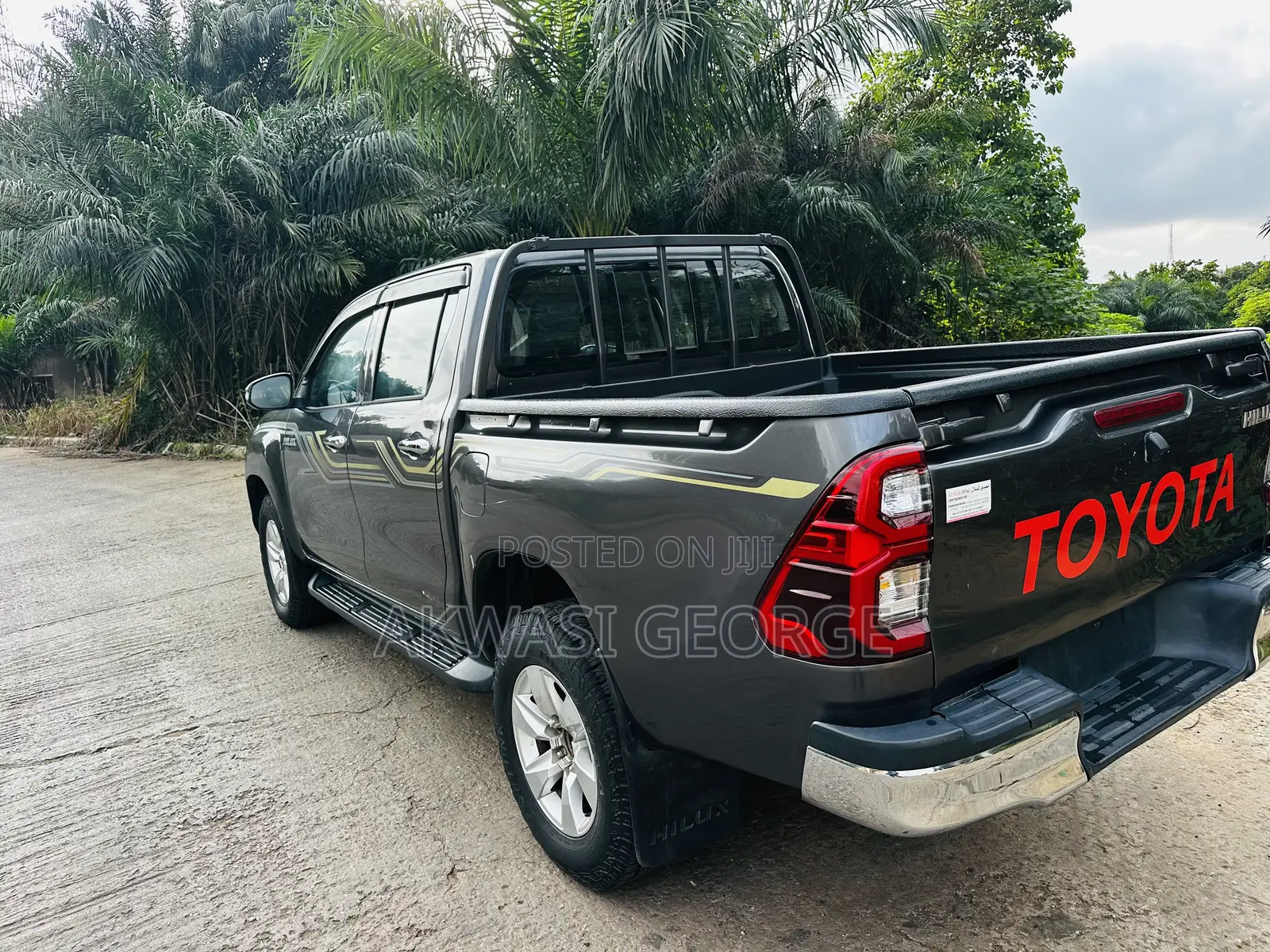 Toyota Hilux Revo Double Cab Deisel 2.4 AWD 2019 Gray
