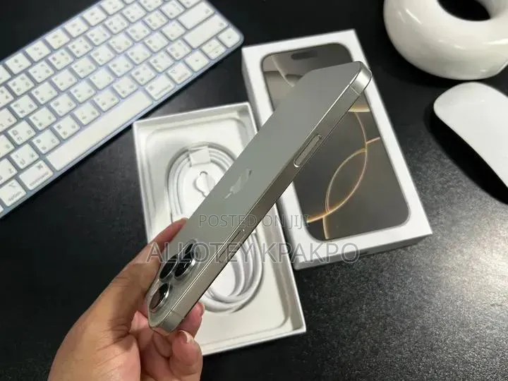 Apple iPhone 15 Pro Max 256 GB Silver