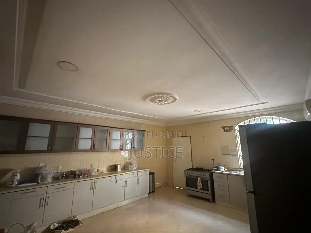 4bdrm House in Airport Residential for rent