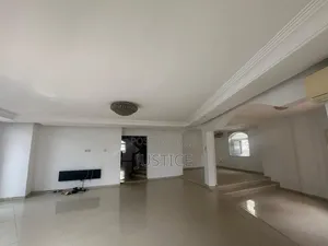 4bdrm House in Airport Residential for rent