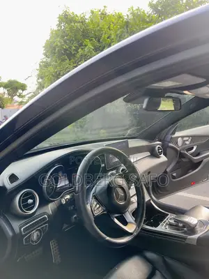 Mercedes-Benz C300 Sport 4Matic Sedan AWD (2.0L 4cyll 7A) 2016 Black