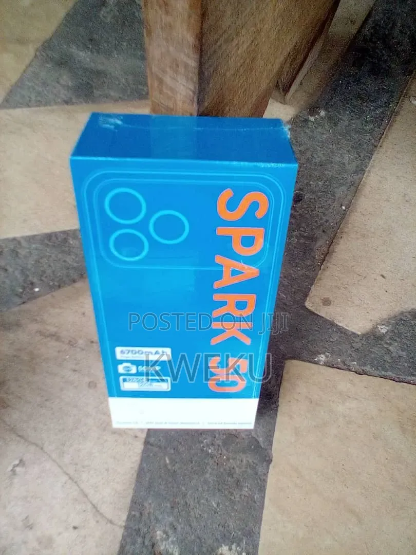 New Tecno Spark 50 128 GB Blue
