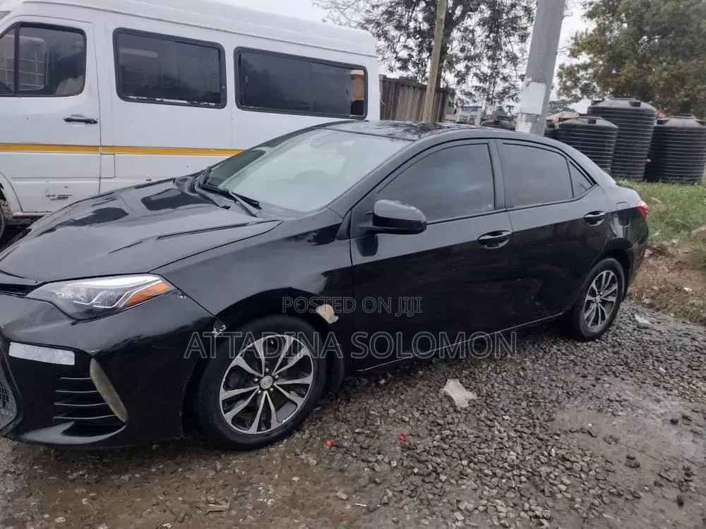 Toyota Corolla 2017 Black