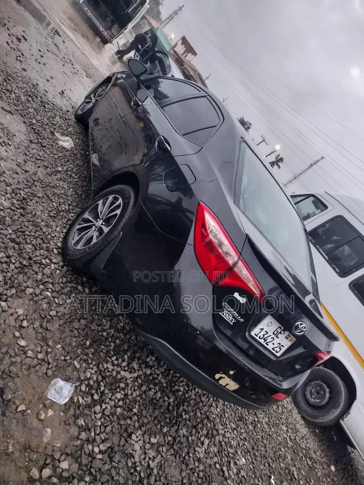 Toyota Corolla 2017 Black