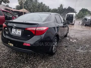 Toyota Corolla 2017 Black
