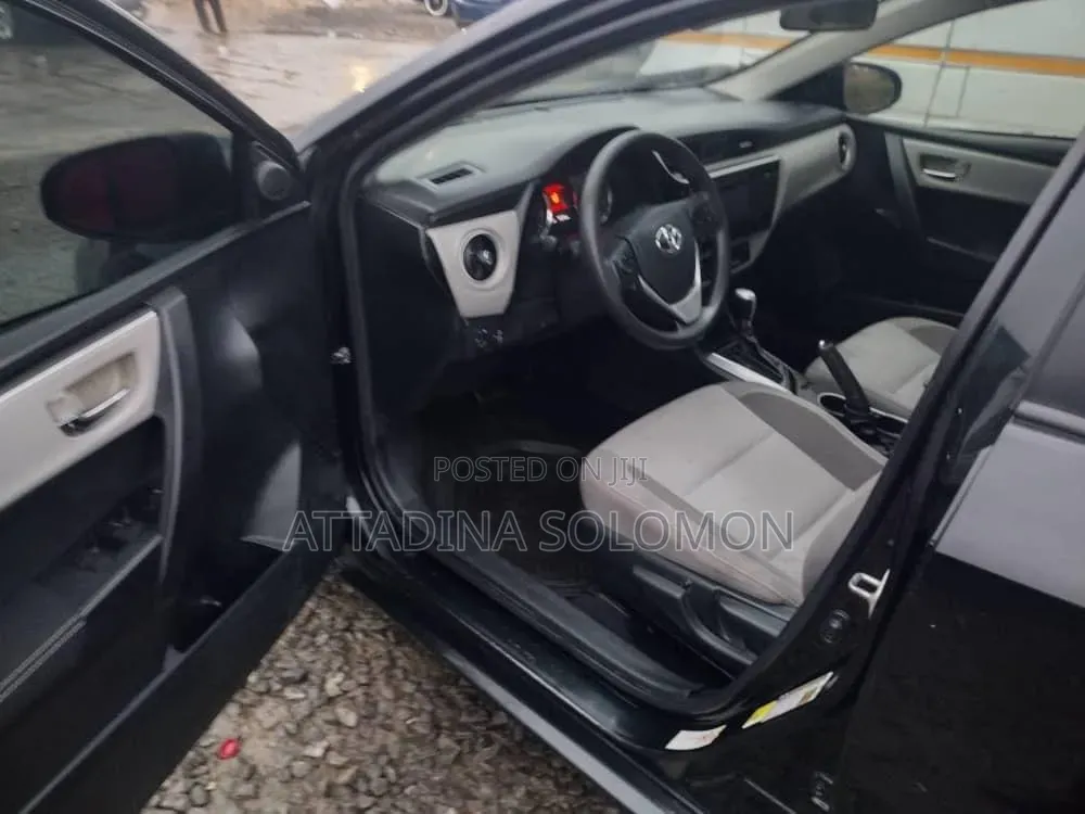 Toyota Corolla 2017 Black