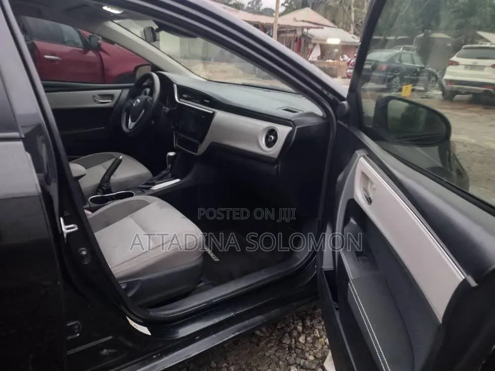 Toyota Corolla 2017 Black