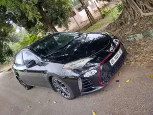 Toyota Corolla 2015 Black