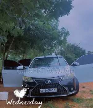 Toyota Camry Hybrid XLE 2012 White